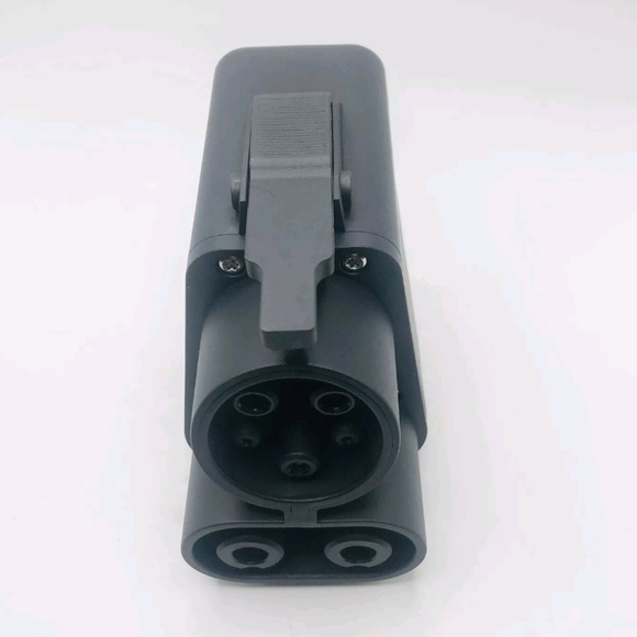 Black NACS to CCS1 Adapter - Picture 5 of 6